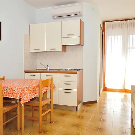 アパート Bristol *